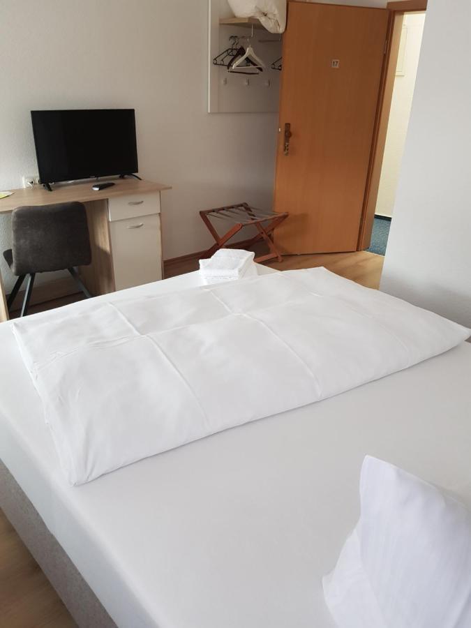 Hotel Zur Altstadt Calbe Exterior photo